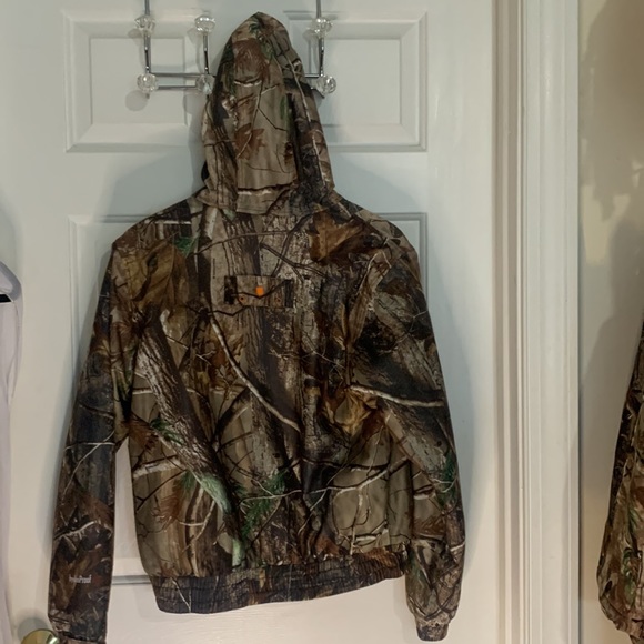 Field and Stream real tree coat. Matching overalls listed separately. - Picture 5 of 8